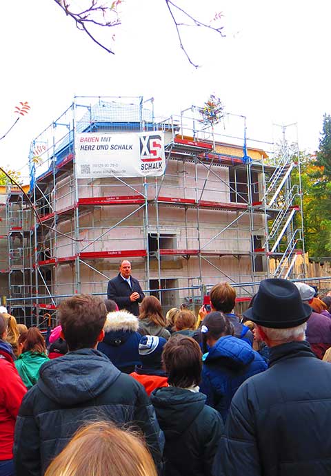 Ansprache des 2. Bürgermeister in Nürnberg Christian Vogel an der Karl-König-Schule in Nürhberg